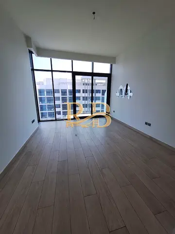 HUGE STUDIO | UNFURNISHED | POOL VIEW | HIGH FLOOR