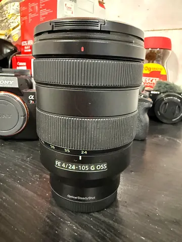 Sony 24-105 F4 GM Lens ready description