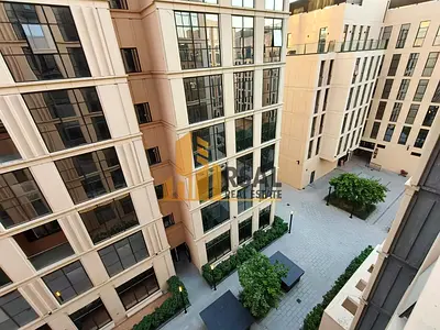 Luxurious spacious 1 bedroom Apartment with All Appliances