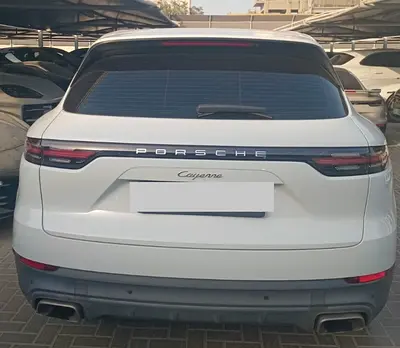 2019 Porsche CAYENNE photo 3