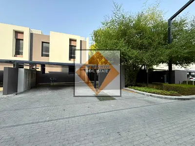 A Spacious 3 BEDROOMS for Modern Living / Huge size / 2 Parking and gym free