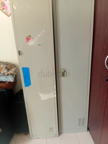 Single door wardrobe