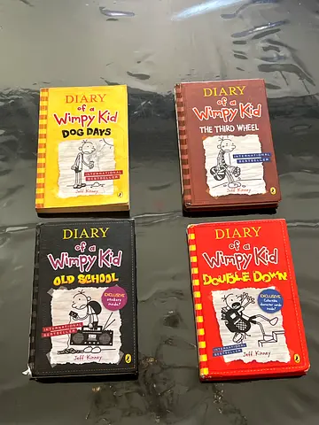4 wimpy kid books