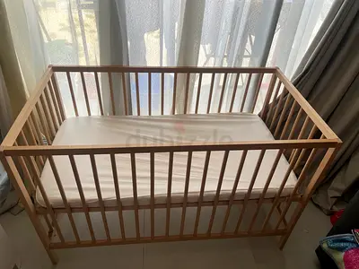 Solid Wood Baby Crib with Mattress - Natural Finish