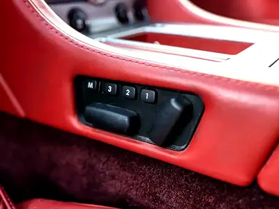 2010 Aston Martin DB9 照片 12