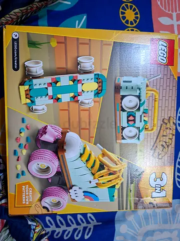 LEGO Creator 3-in-1 Retro Boombox, Skateboard & Roller Skate Set (31148) - brand New in Box