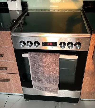 Stainless Steel Electric Range with Ceramic Hob and Oven