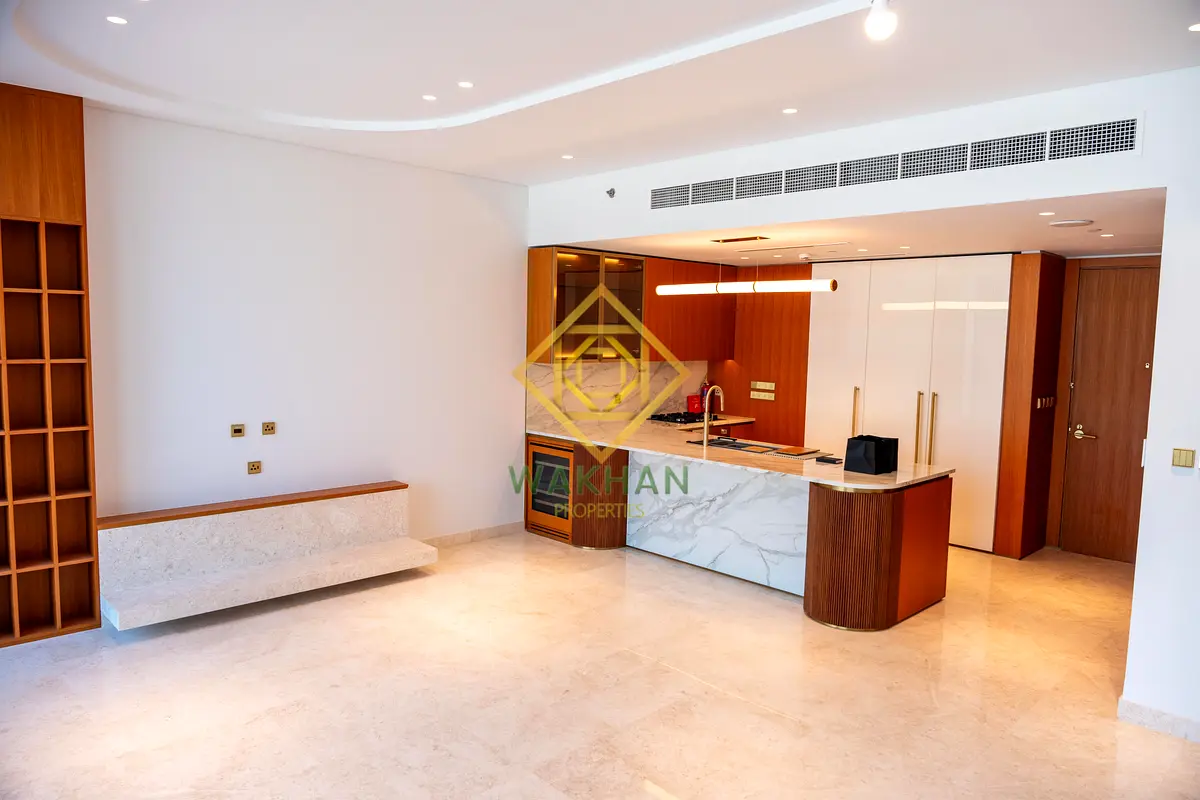 Motivated Seller | Mid Floor | Vacant | Luxurious