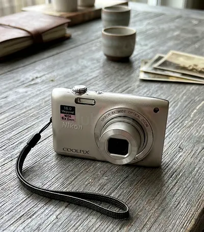 Nikon Coolpix S2700 16.0MP Digital Camera – Silver (6x Wide Optical Zoom)