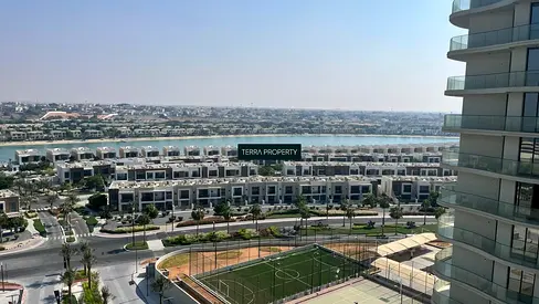 Modern 1 BR apartment in Central 1 Bay Residences