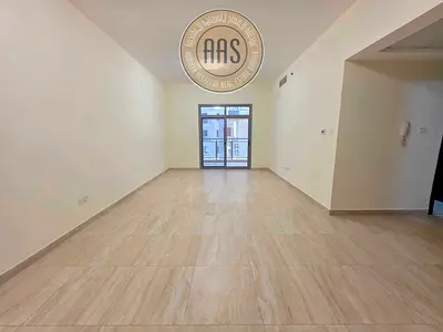 Luxurious Huge 1bhk Flat Available With Kitchen Appliances And Chiller Free