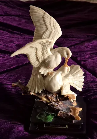 Home decor - love birds on tree