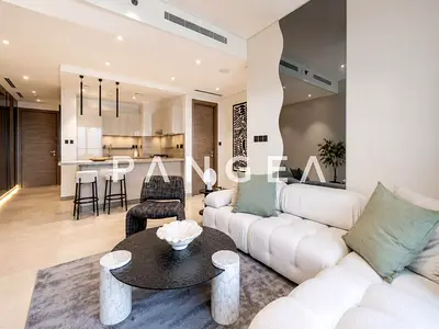 Fully Renovated l Premium Furniture l Available Now