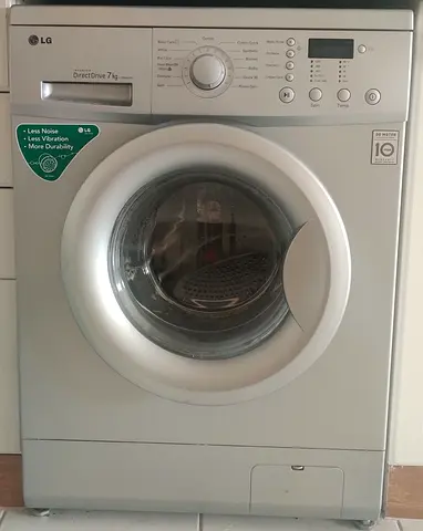 LG 7kg Front Load Washing Machine with Direct Drive - Good Condition