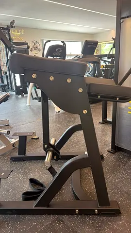 Peach Builder Reverse Hyper Machine