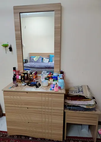 Bedroom set for sale (Light Oak color)