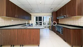 INVESTOR DEAL | HIGH FLOOR | SEA VIEWS
