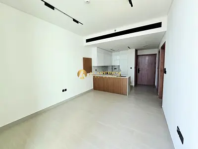 شقة حديثة بغرفة نوم واحدة | بن غاطي أزور | إطلالات على المسبح والمدينة | غير مفروشة