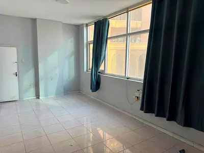 Annual Rent: AED 40,000 Payment Method: 4 cheques Security Deposit: Upfront cheque Administrative F