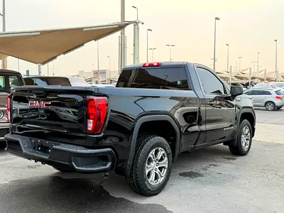 2024 GMC SIERRA 照片 3