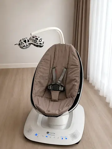 Baby swing