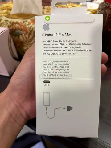 ¡Phone 14 Pro Max 25W USB-C Power Adapter (folding pins)