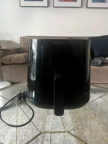 Philips Airfryer - Compact Black (Good Working Condition)