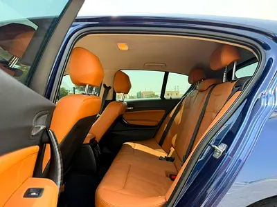 2018 BMW 1-SERIES 照片 18