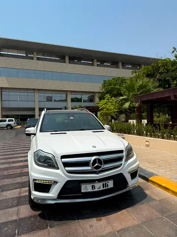 Mercedes-Benz GL 500 4MATIC 2016 GCC Spec | Excellent Condition