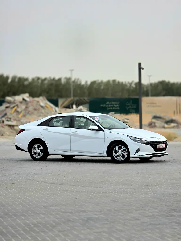 هيونداي إلنترا 2023
