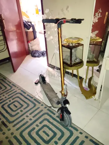 AOVO Pro Electric scooter - 300 AED ( Slightly negotiable)