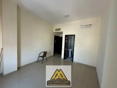 شقة غرفة وصالة للإيجار بكورنيش عجمان، بلكونة، 2 حمام ماستر، تكييف مركزي، إطلالة بحرية، 29 ألف.