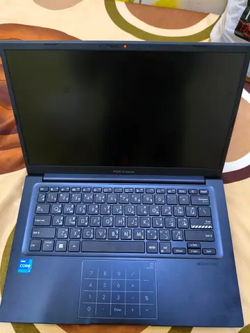 ASUS VivoBook 14" laptop - Intel Core i7-1355U, 13th generation New condition - 16GB/1TB SSD - Blue