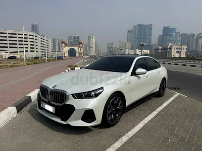 BMW 520i M Sport 2024 | GCC Specs | Warranty & Service | 39K KM