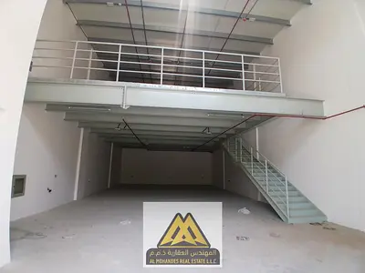 مستودع بميزانين | مساحة تشغيل مثالية | موقع استراتيجي | مناسب للتخزين والأنشطة التجارية | سهولة دخول الشاحنات | جاهز للتشغيل