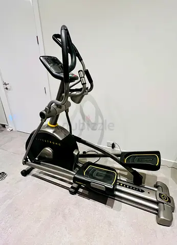 Livestrong LS13.0E Elliptical Cross Trainer - Excellent Condition, commercial Use