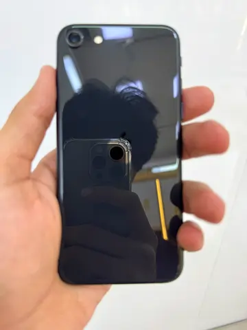 📱 iPhone SE 2020 64GB – Black ⚫ | Excellent Condition UAE 🇦🇪