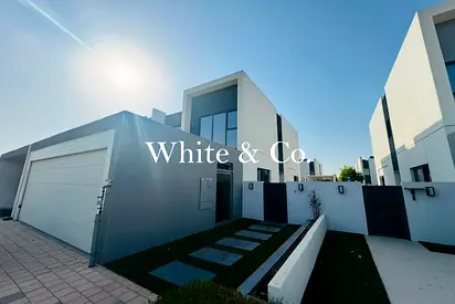 Vacant | Upgraded | Close to Amenities