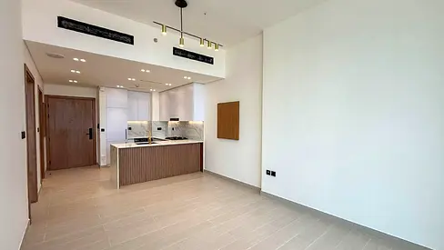 Modern | High Floor | Fitted Appliances