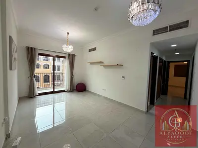 Elegant 2BHK - Spacious Layout - 1 Mint walk from Circle Mall - 12 cheques