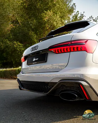 2021 AUDI RS6 — фото 6