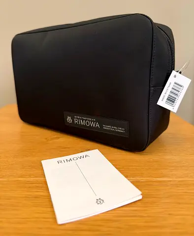 RIMOWA POUCH IN BLACK