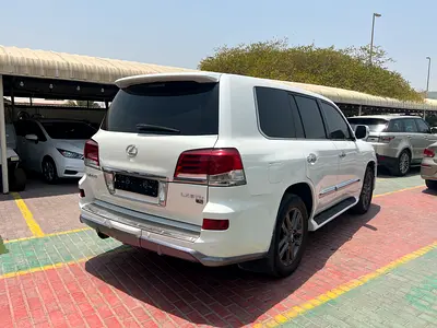 صورة 4 لـ 2014 Lexus LX-SERIES