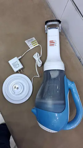 Handheld Cordless Vacuum Cleaner - Lightly Used