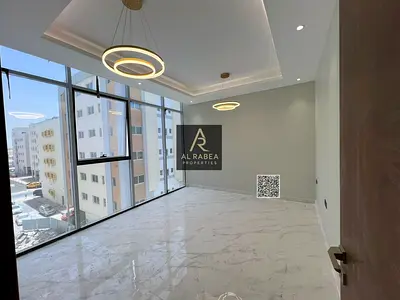 brand new- Ready to move in - Prime locatio