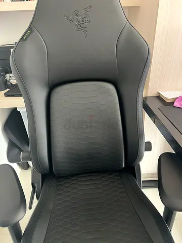 Razer gaming chair — comfortable ergonomic black seat, good condition / Free delivery.