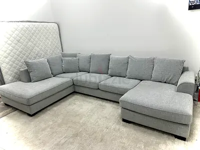 Excellent condition the one brand Kingston Ushape sofa