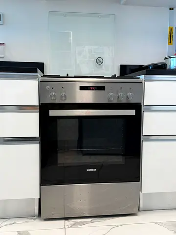 Siemens Freestanding Gas Cooker 60x60cm