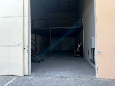 Mezzanine | 2,300 sq. ft. | Prime Location | Ready to Move In