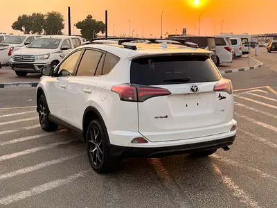 صورة مصغرة 3 لـ 2016 Toyota RAV 4